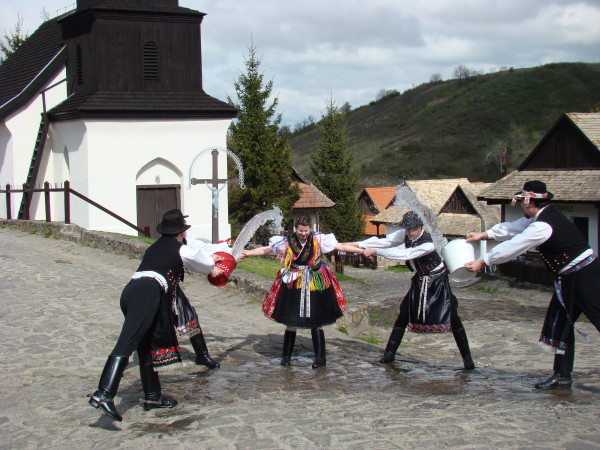 Hollokó_húsvét