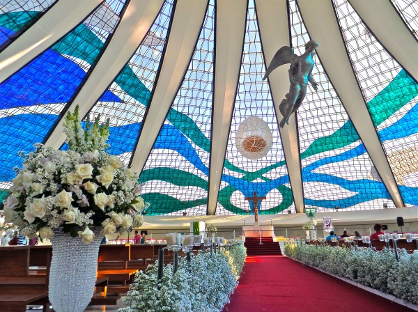 Catedral Metropolitana Nossa Senhora Aparecida ( Brasília Katedrális )