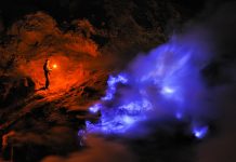 Kawah Ijen tűzhányó kék tava