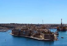 Málta – parányi szigetállam a Földközi-tengeren Grand Harbour, Vittoriosa - panorámakép