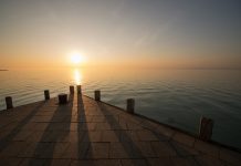 Tavaszi hajnalhasadás Balatonfüreden