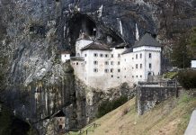 The karst-land of Slovenia – Postojna and the castle of Predjamski
