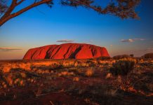 2019 októberétől betiltják az ausztráliai Uluru megmászását