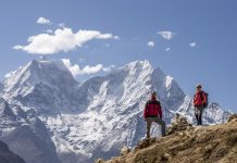 Egy képeslapban ébredni – Mesék a Mount Everest alaptáborába vezető ösvényről