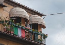 Olasz erkélykoncertek karantén idején